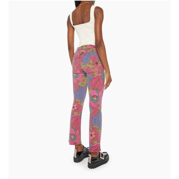 NEW MOTHER Patch Pocket Insider Flood Jeans in Psychic Floral Size 26 - Picture 2 of 6